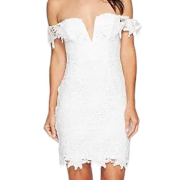 ASTR Size Small NEW Daniela White Off the Shoulder Lace Mini Dress NWT - Picture 4 of 8
